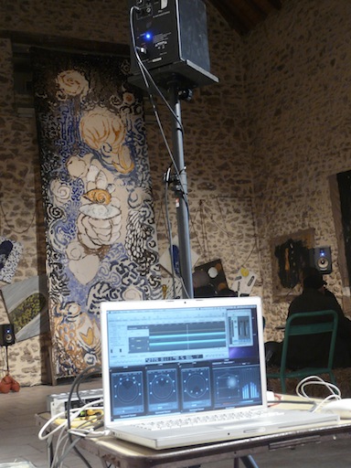 C. E. Platel's desktop for electroacoustic projection in concert space - photo and painting: Rui Prazeres